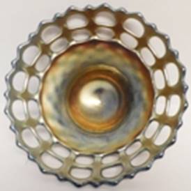 A close-up of a metal bowl

AI-generated content may be incorrect.